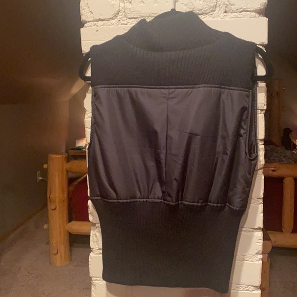 Women’s black casual vest - Picture 5 of 5